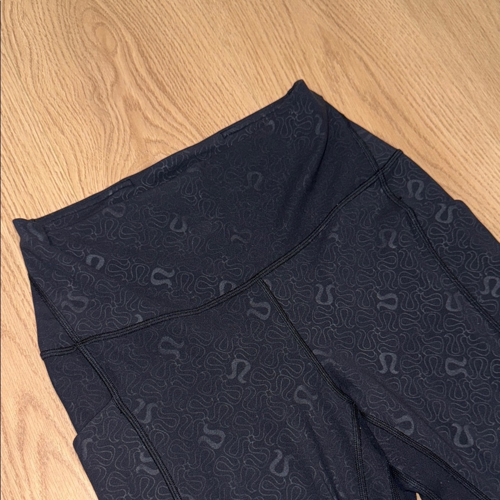 lululemon athletica Black Leggings - Picture 4 of 6